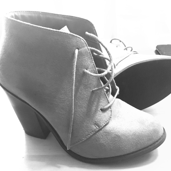 Ankle boots - Picture 1 of 1